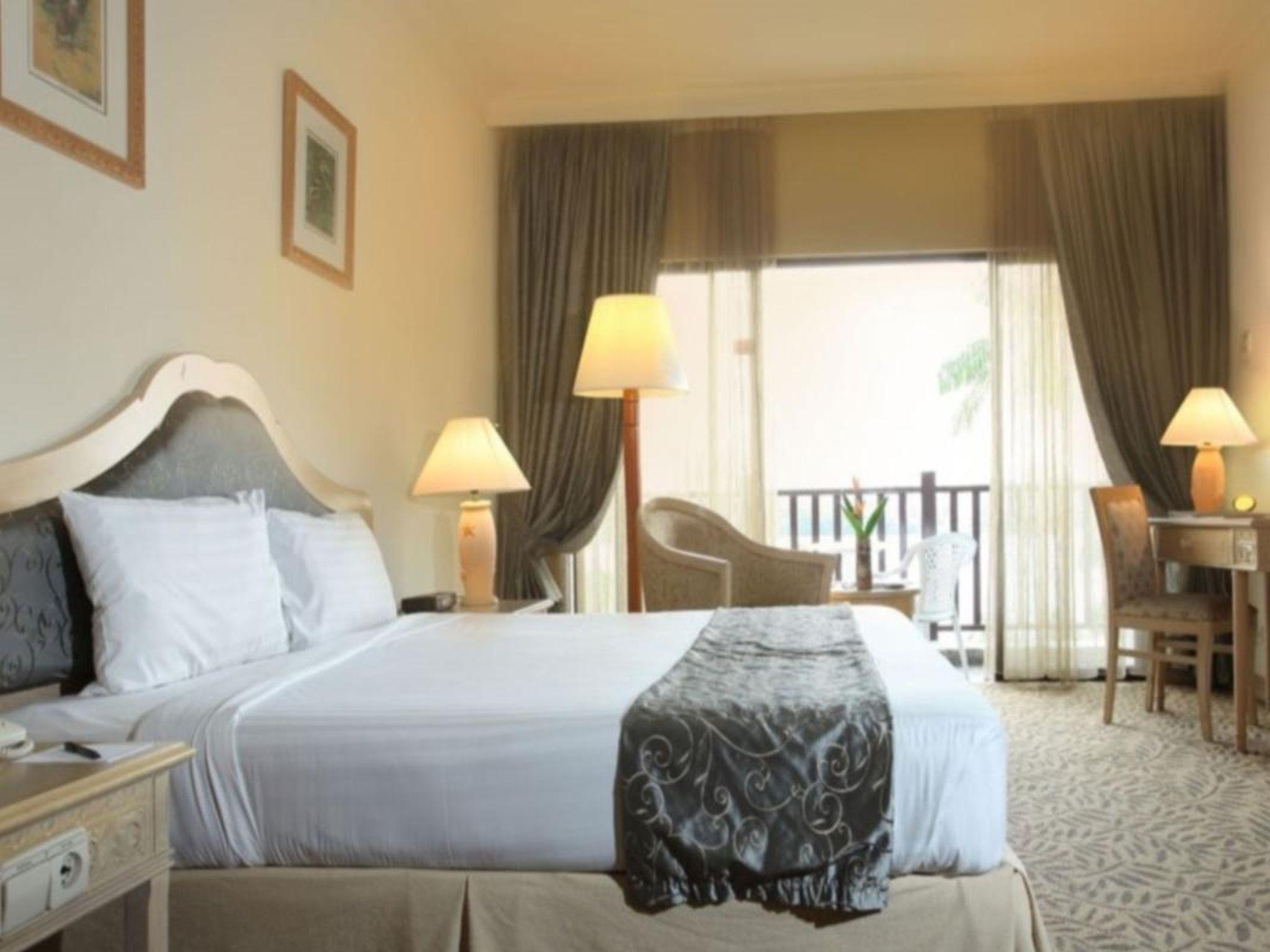 Mines Beach Resort Hotel Seri Kembangan Exterior foto