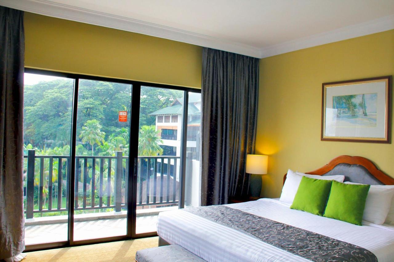 Mines Beach Resort Hotel Seri Kembangan Exterior foto